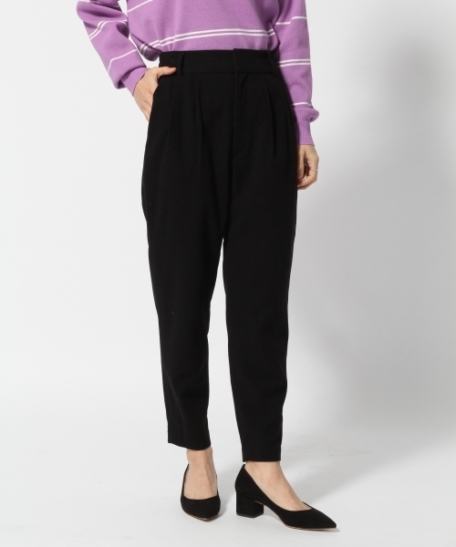 LOWRYS FARM（ローリーズファーム）の「ＴＲカラータックテーパード　782877 （デニムパンツ・レディース・アイボリー/ブラック/グレー・MEDIUM/LARGE）」の3枚目の写真