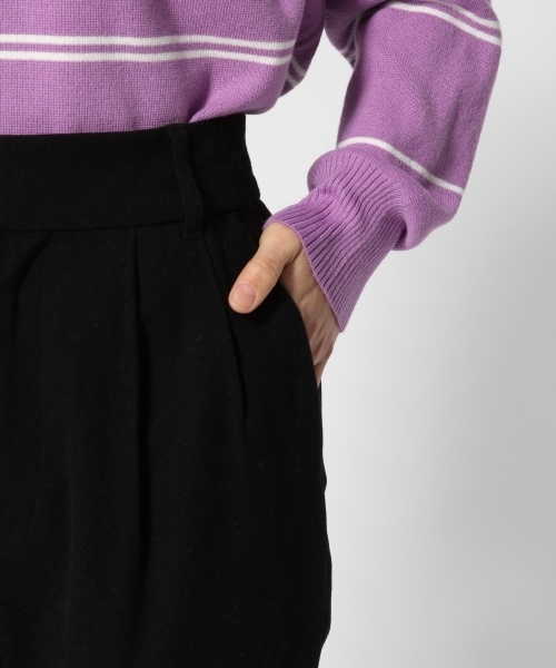 LOWRYS FARM（ローリーズファーム）の「ＴＲカラータックテーパード　782877 （デニムパンツ・レディース・アイボリー/ブラック/グレー・MEDIUM/LARGE）」の11枚目の写真