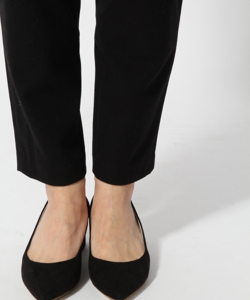 LOWRYS FARM（ローリーズファーム）の「ＴＲカラータックテーパード　782877 （デニムパンツ・レディース・アイボリー/ブラック/グレー・MEDIUM/LARGE）」の10枚目の写真