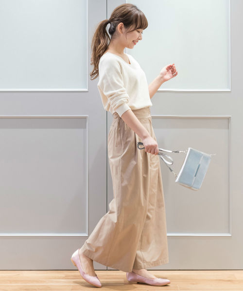 NATURAL BEAUTY BASIC(ナチュラルビューティーベーシック)の「ポインテッドフラット(パンプス・レディース・ブラック/ピンク/シルバー/ブルー/ダークネイビー・23.0cm/23.5cm/24.0cm/24.5cm)」の22枚目の写真