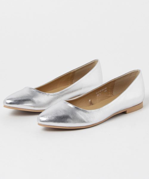 NATURAL BEAUTY BASIC(ナチュラルビューティーベーシック)の「ポインテッドフラット(パンプス・レディース・ブラック/ピンク/シルバー/ブルー/ダークネイビー・23.0cm/23.5cm/24.0cm/24.5cm)」の16枚目の写真