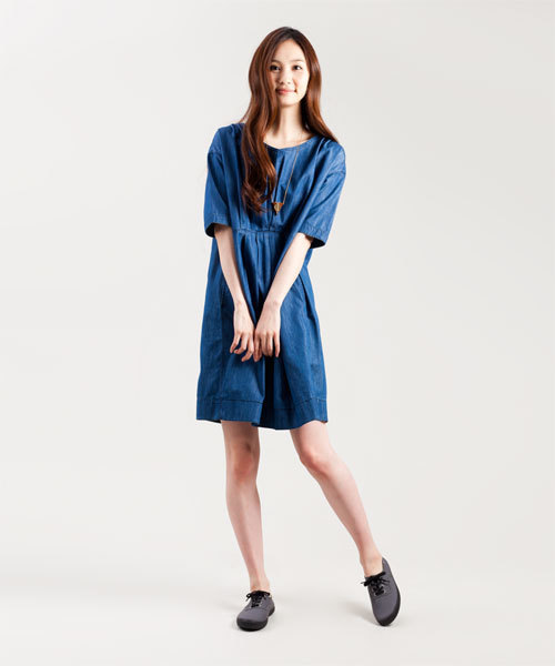 NANO universe（ナノユニバース）の「victoria × nano・universe/別注カラースニーカー Lady's（スニーカー・レディース・ホワイト/ホワイト系その他/ブラック/グレー/ブラウン/カーキ/エメラルド/インディゴブルー/ターコイズブルー/ネイビー/パープル/イエロー/ピンク/ライトピンク/レッド/ボルドー・22.5/23/23.5/24）」の5枚目の写真