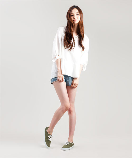 NANO universe（ナノユニバース）の「victoria × nano・universe/別注カラースニーカー Lady's（スニーカー・レディース・ホワイト/ホワイト系その他/ブラック/グレー/ブラウン/カーキ/エメラルド/インディゴブルー/ターコイズブルー/ネイビー/パープル/イエロー/ピンク/ライトピンク/レッド/ボルドー・22.5/23/23.5/24）」の6枚目の写真