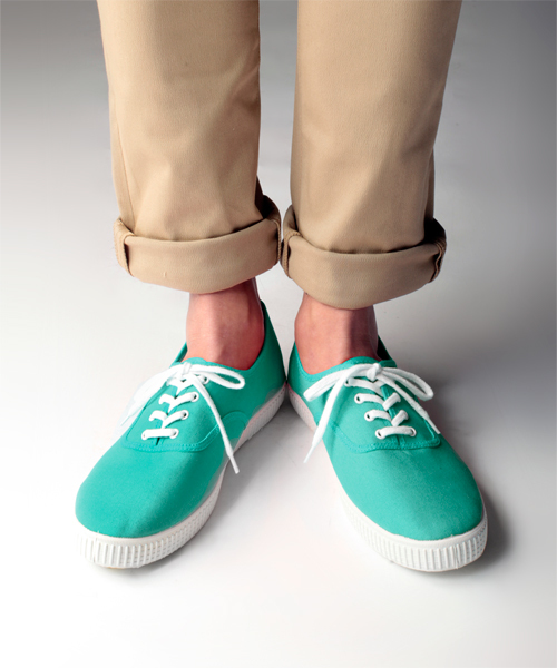 NANO universe（ナノユニバース）の「victoria × nano・universe/別注カラースニーカー Lady's（スニーカー・レディース・ホワイト/ホワイト系その他/ブラック/グレー/ブラウン/カーキ/エメラルド/インディゴブルー/ターコイズブルー/ネイビー/パープル/イエロー/ピンク/ライトピンク/レッド/ボルドー・22.5/23/23.5/24）」の7枚目の写真