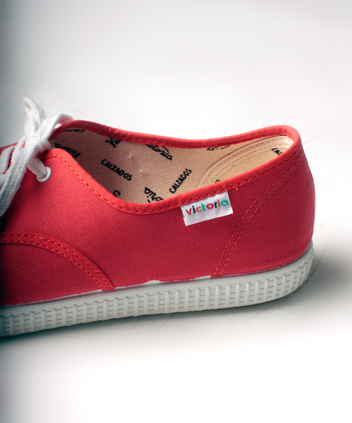 NANO universe（ナノユニバース）の「victoria × nano・universe/別注カラースニーカー Lady's（スニーカー・レディース・ホワイト/ホワイト系その他/ブラック/グレー/ブラウン/カーキ/エメラルド/インディゴブルー/ターコイズブルー/ネイビー/パープル/イエロー/ピンク/ライトピンク/レッド/ボルドー・22.5/23/23.5/24）」の19枚目の写真