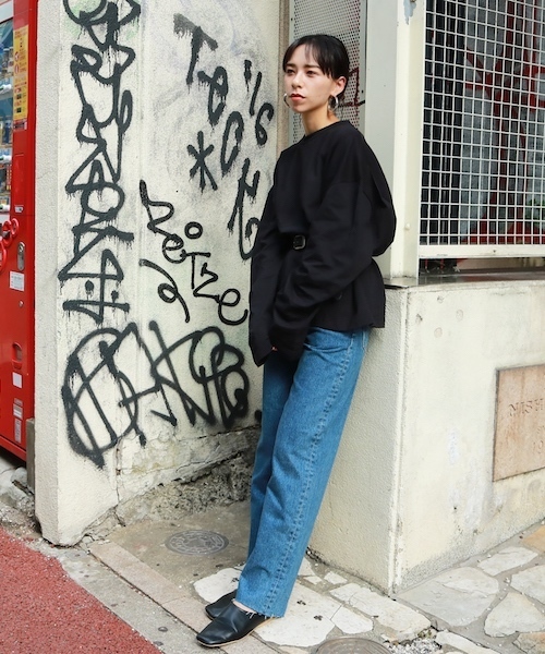 TODAYFUL（トゥデイフル）の「ルーズロングT（Tシャツ/カットソー・レディース・ホワイト/ブラック・FREE）」の4枚目の写真