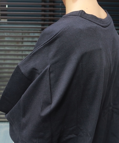 TODAYFUL（トゥデイフル）の「ルーズロングT（Tシャツ/カットソー・レディース・ホワイト/ブラック・FREE）」の12枚目の写真