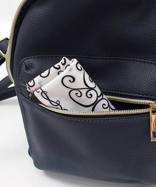 Pierrot(ピエロ)の「フェイクレザータッセル付きミニリュック(バックパック/リュック・レディース・ブラック/ネイビー/グレー/アイボリー・FREE)」の19枚目の写真