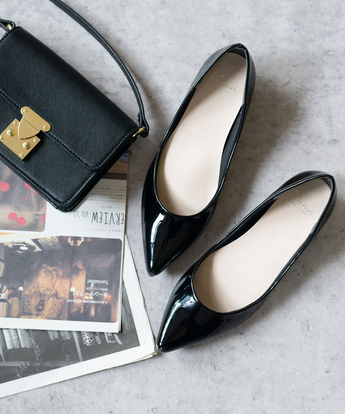 menue(メヌエ)の「美脚魅せ 2cmヒール ローヒール ポインテッドトゥ パンプス(パンプス・レディース・ライトブルー/チェック/ホワイト/シルバー/その他/ラベンダー/イエロー/ミント/ライトグレー/スモークピンク/ブラウン系その他/ブラック系その他2/グレイッシュベージュ/ブラック/パイソン/ブラック系その他/ブラウン系その他2/レッド/ピンク系その他/グレー系その他/レッド系その他/ブラウン系その他3/ピンク系その他2/レオパード/その他2/ベージュ系その他/テラコッタ/グレイッシュブルー・27.0cm/22cm/23.5cm/23cm/24cm/25cm/26.0cm/24.5cm/21.5cm/22.5cm/25.5cm/26.5cm/21cm)」の5枚目の写真