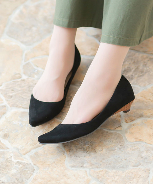 menue(メヌエ)の「美脚魅せ 2cmヒール ローヒール ポインテッドトゥ パンプス(パンプス・レディース・ライトブルー/チェック/ホワイト/シルバー/その他/ラベンダー/イエロー/ミント/ライトグレー/スモークピンク/ブラウン系その他/ブラック系その他2/グレイッシュベージュ/ブラック/パイソン/ブラック系その他/ブラウン系その他2/レッド/ピンク系その他/グレー系その他/レッド系その他/ブラウン系その他3/ピンク系その他2/レオパード/その他2/ベージュ系その他/テラコッタ/グレイッシュブルー・27.0cm/22cm/23.5cm/23cm/24cm/25cm/26.0cm/24.5cm/21.5cm/22.5cm/25.5cm/26.5cm/21cm)」の3枚目の写真