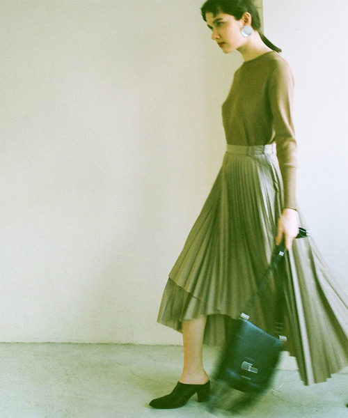CLANE(クラネ)の「【CLANE】WRAP PLEATS SKIRT 16109-6031(スカート・レディース・ブラック/ベージュ/グリーン・40/38)」の15枚目の写真