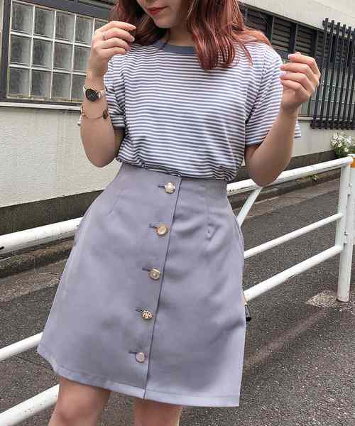 one after another NICE CLAUP(ワンアフターアナザーナイスクラップ)の「いろいろ釦台形スカート(スカート・レディース・ブラック/ベージュ/サックスブルー/チェック・FREE)」の21枚目の写真