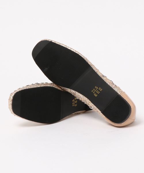 BELLUNA（ベルーナ）の「キラキラらくちんパンプス（パンプス・レディース・ブラック/ベージュ/シルバー/ネイビー・22.5cm/23cm/23.5cm/24cm/24.5cm/25cm）」の6枚目の写真