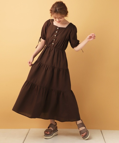 one after another NICE CLAUP（ワンアフターアナザーナイスクラップ）の「【WEB限定】ティアードロング麻混ワンピース（ワンピース・レディース・ダークブラウン/ベージュ/サックスブルー・FREE）」の7枚目の写真