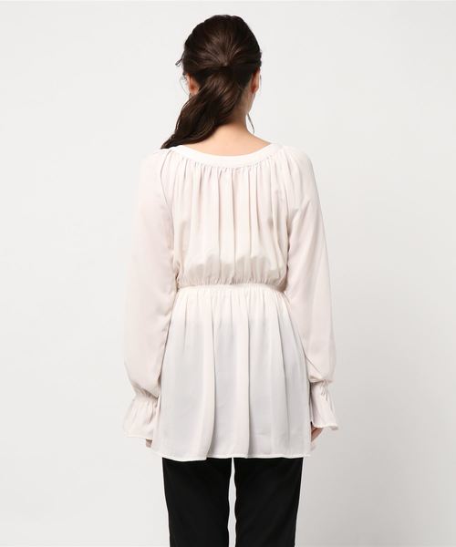 archives（アルシーヴ）の「Vネックギャザーチュニック（シャツ/ブラウス・レディース・ブラウン/アイボリー/ピンク系その他・MEDIUM）」の5枚目の写真