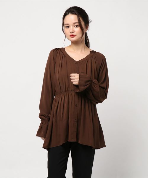 archives（アルシーヴ）の「Vネックギャザーチュニック（シャツ/ブラウス・レディース・ブラウン/アイボリー/ピンク系その他・MEDIUM）」の7枚目の写真