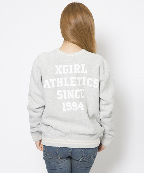 X-girl(エックスガール)の「X-girl×CHAMPION REVERSE WEAVE(R) CREW NECK TOP(スウェット・レディース・アッシュ/グリーン/ネイビー・2/1)」の4枚目の写真