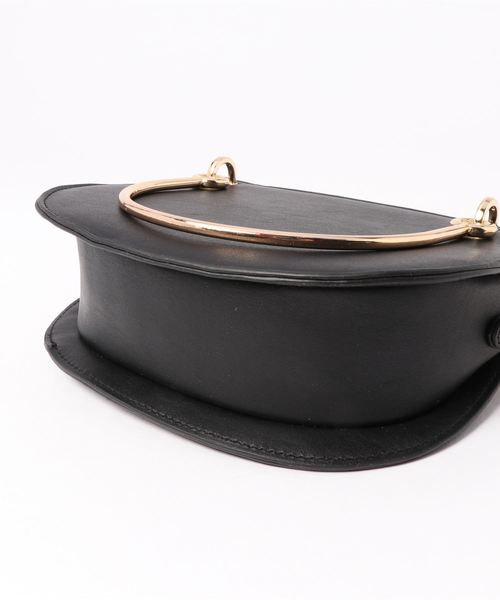 KOBE LETTUCE(コウベレタス)の「ショルダーチェーン付き2wayハーフムーンメタルハンドルバッグ(ハンドバッグ・レディース・パイソン/ブルー/ブラック・FREE)」の4枚目の写真