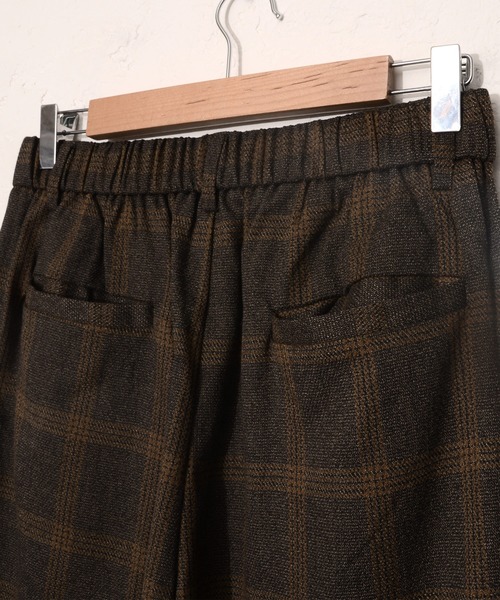 MinoriTY(マイノリティ)の「【コラボ「MinoriTY × WEARISTA MARSEE」】チェックテーパードアンクルパンツ スラックス(スラックス・メンズ・ネイビー/ブラウン・M/L)」の13枚目の写真