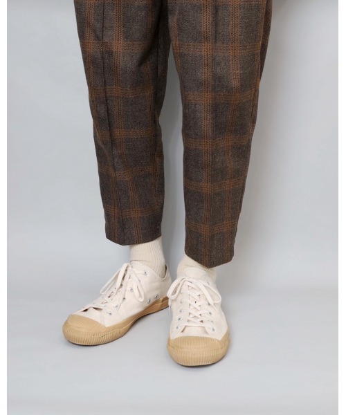 MinoriTY(マイノリティ)の「【コラボ「MinoriTY × WEARISTA MARSEE」】チェックテーパードアンクルパンツ スラックス(スラックス・メンズ・ネイビー/ブラウン・M/L)」の19枚目の写真