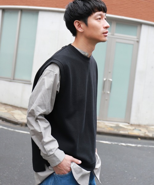 LAKOLE（ラコレ）の「サカリバベスト / LAKOLE（ベスト・メンズ・オリーブ/サックスブルー/ブラック/ベージュ・MEDIUM/LARGE）」の2枚目の写真