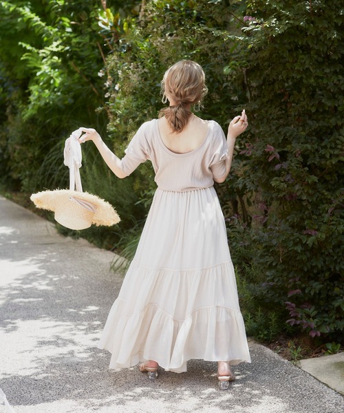 VANNIE U(ヴァニーユー)の「ふわっとパイピングティアードスカート(スカート・レディース・ベージュ/グリーン・FREE)」の4枚目の写真