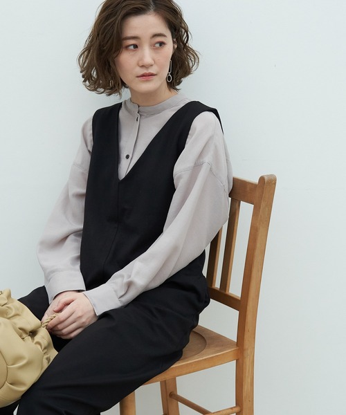 ROPE' PICNIC(ロペピクニック)の「Vネックポンチサロペット(つなぎ/オールインワン・レディース・ブラック/ブラウン系その他2/グリーン系その他2/イエロー系その他3/ライトグレー・40/38)」の2枚目の写真