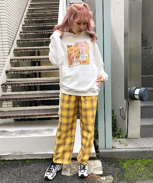 Candy Stripper（キャンディストリッパー）の「DOKIDOKI SWEAT フーディ（パーカー・レディース・ピンク/ブラック/オフホワイト・2）」の19枚目の写真