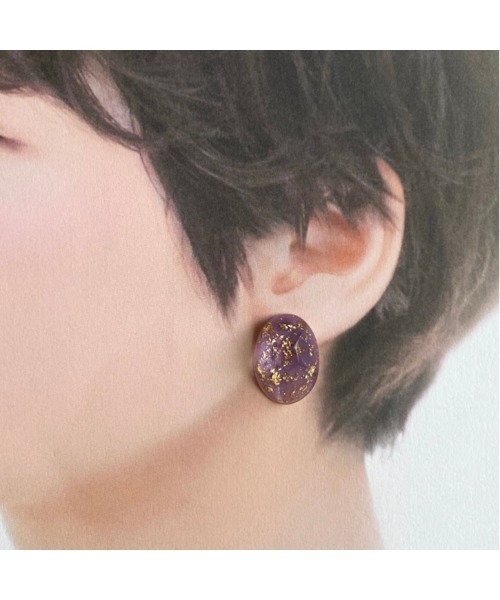 tone(トーン)の「【-lensa-】金色の箔入り2wayピンクピアス(MA)(ピアス(両耳用)・レディース・ピンク・FREE)」の4枚目の写真