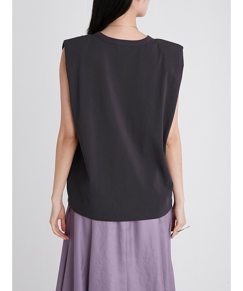 Mila Owen（ミラオーウェン）の「肩パットノースリカットトップス（Tシャツ/カットソー・レディース・イエロー/チャコールグレー/ホワイト/ベージュ系その他・0/1）」の6枚目の写真