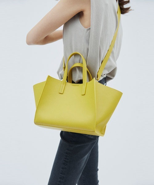 Mila Owen（ミラオーウェン）の「肩パットノースリカットトップス（Tシャツ/カットソー・レディース・イエロー/チャコールグレー/ホワイト/ベージュ系その他・0/1）」の20枚目の写真