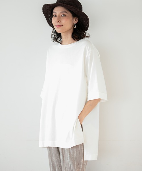 LEPSIM(レプシィム)の「マルチキノウチュニック 928025(Tシャツ/カットソー・レディース・ブラック/ブラウン/レッド/オフホワイト/カーキ/ピンク/グリーン/キャメル・FREE)」の2枚目の写真
