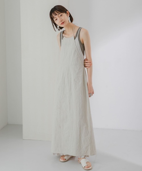 KBF（ケイビーエフ）の「刺繍エプロンワンピース（ワンピース・レディース・ネイビー/オレンジ系その他/ライトベージュ・ONE）」の2枚目の写真