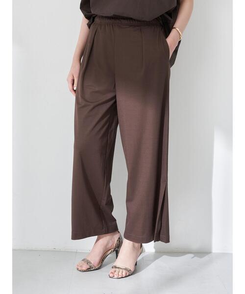 YECCA VECCA（イェッカヴェッカ）の「・イージースリットパンツ＊（その他パンツ・レディース・ネイビー/ダークブラウン/カーキ・FREE）」の5枚目の写真