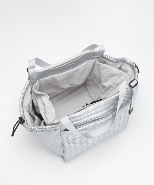 セール】○【洗濯機洗い可能】 軽量/パソコン収納キルティングトート