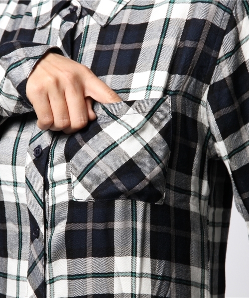 ROSE BUD(ローズバッド)の「【CLASSY掲載】【GINGER掲載】【VERY掲載】(RAILS) RW94550 HUNTER L./S CHECK SHIRT(シャツ/ブラウス・レディース・ブラック/グリーン系その他/インディゴブルー/レッド系その他・X-SMALL/SMALL)」の14枚目の写真