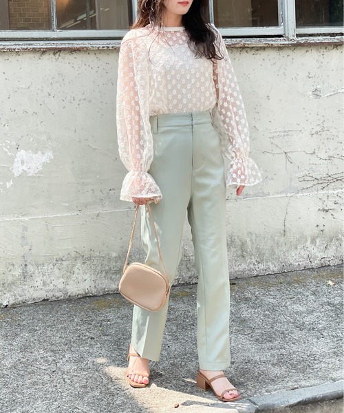 EPIMI E'PIMMY（エピミエピミー）の「3wayオーガン刺繍ブラウス（シャツ/ブラウス・レディース・オフホワイト/ブラック/ベージュ・MEDIUM）」の15枚目の写真