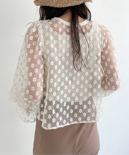 EPIMI E'PIMMY（エピミエピミー）の「3wayオーガン刺繍ブラウス（シャツ/ブラウス・レディース・オフホワイト/ブラック/ベージュ・MEDIUM）」の22枚目の写真