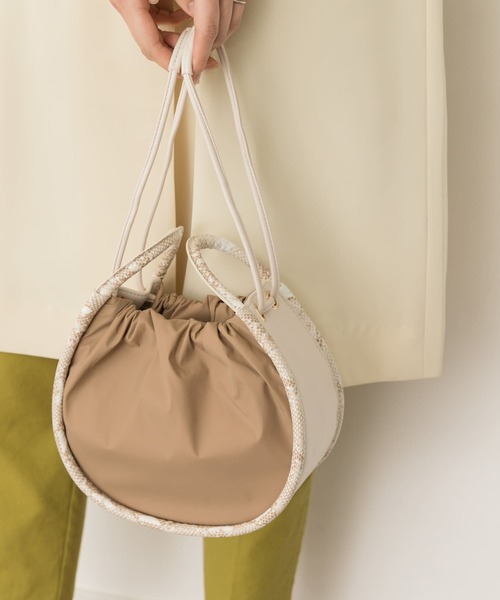 RODE SKO(ロデスコ)の「MARTJE ナイロンコンビミニショルダー(ショルダーバッグ・レディース・ブラック/ベージュ/アイボリー・ONE)」の3枚目の写真