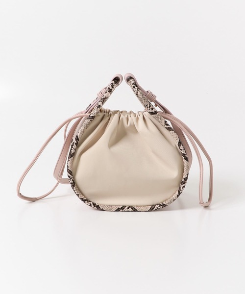 RODE SKO(ロデスコ)の「MARTJE ナイロンコンビミニショルダー(ショルダーバッグ・レディース・ブラック/ベージュ/アイボリー・ONE)」の4枚目の写真