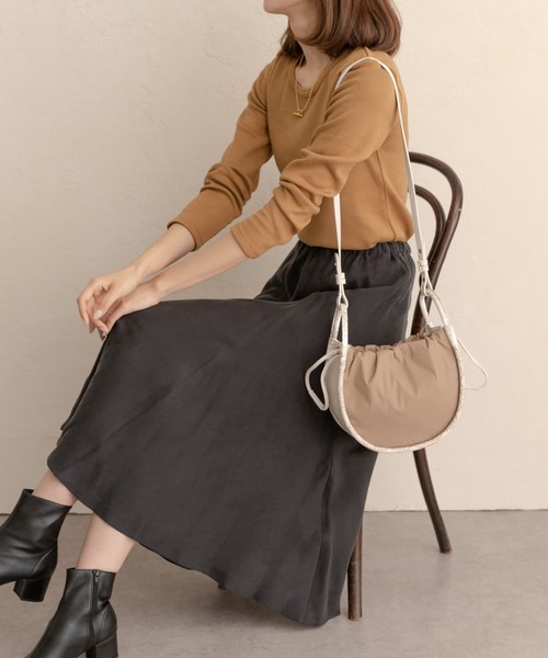 RODE SKO(ロデスコ)の「MARTJE ナイロンコンビミニショルダー(ショルダーバッグ・レディース・ブラック/ベージュ/アイボリー・ONE)」の9枚目の写真