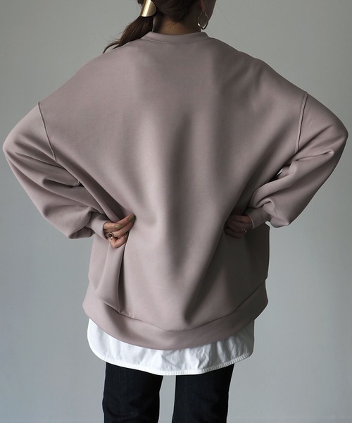 Riberry（リベリー）の「ダンボールニットタックラウンドプルオーバー（スウェット・レディース・ブラック/オフホワイト/ピンクベージュ・MEDIUM）」の8枚目の写真