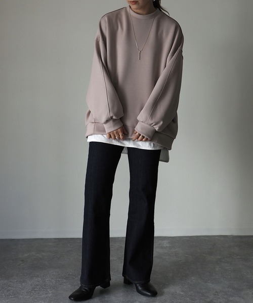 Riberry（リベリー）の「ダンボールニットタックラウンドプルオーバー（スウェット・レディース・ブラック/オフホワイト/ピンクベージュ・MEDIUM）」の14枚目の写真