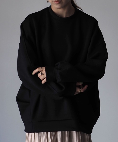 Riberry（リベリー）の「ダンボールニットタックラウンドプルオーバー（スウェット・レディース・ブラック/オフホワイト/ピンクベージュ・MEDIUM）」の20枚目の写真