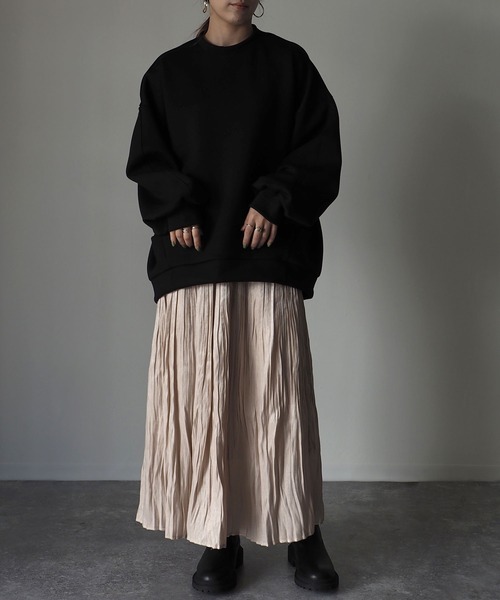 Riberry（リベリー）の「ダンボールニットタックラウンドプルオーバー（スウェット・レディース・ブラック/オフホワイト/ピンクベージュ・MEDIUM）」の13枚目の写真