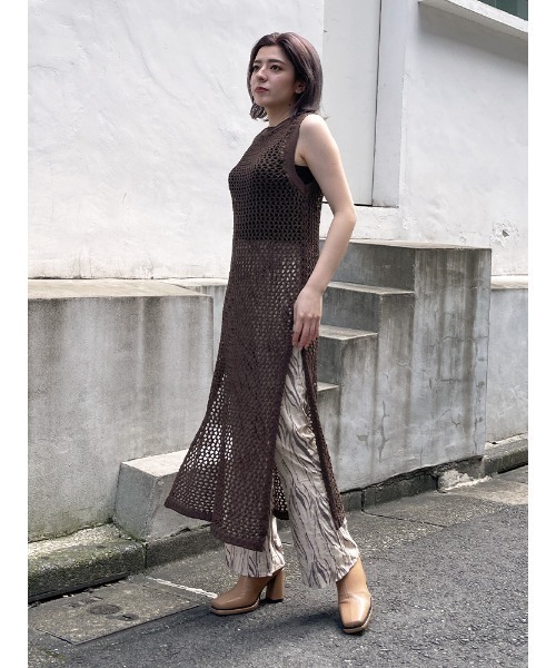 ENVYM（アンビー）の「メッシュノースリＯＰ（ワンピース・レディース・ブラック/ベージュ/ブラウン・FREE）」の3枚目の写真