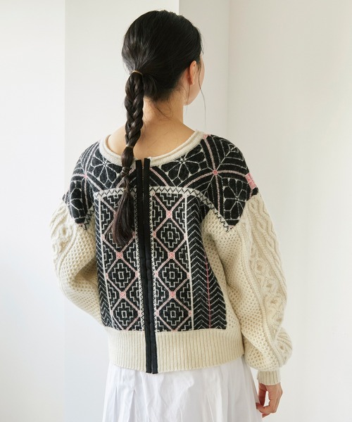 cardo fabrica(カルドファブリカ)の「ラムナイロンジャカードニット 前後2wayクルーカーディガン(カーディガン/ボレロ・レディース・ホワイト/ベージュ・FREE)」の19枚目の写真