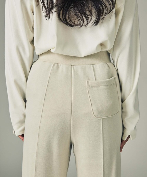 CITY TOKYO（シティトウキョウ）の「吊り裏毛プレミアムスウェットジョガーパンツ（スウェットパンツ・レディース・ベージュ/オフホワイト/ライトブルーグレー・1/2）」の16枚目の写真