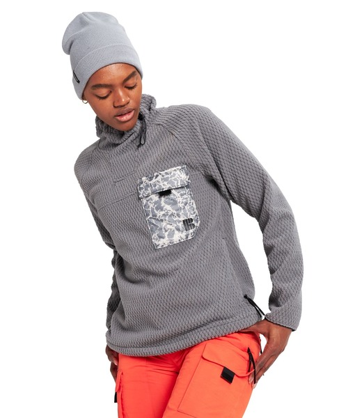 BURTON(バートン)の「AMORA フリース(ニット/セーター・レディース・ホワイト/グレー/テラコッタ・S/M/XS)」の3枚目の写真