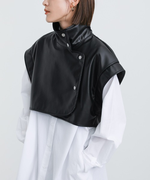 select MOCA（セレクトモカ）の「2021 AW フェイクレザースタンドカラーショートベスト（ベスト・レディース・ブラック/アイボリー/モカ・FREE）」の9枚目の写真